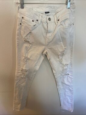 American Eagle Outfitters White Distressed Skinny Jeans for Women